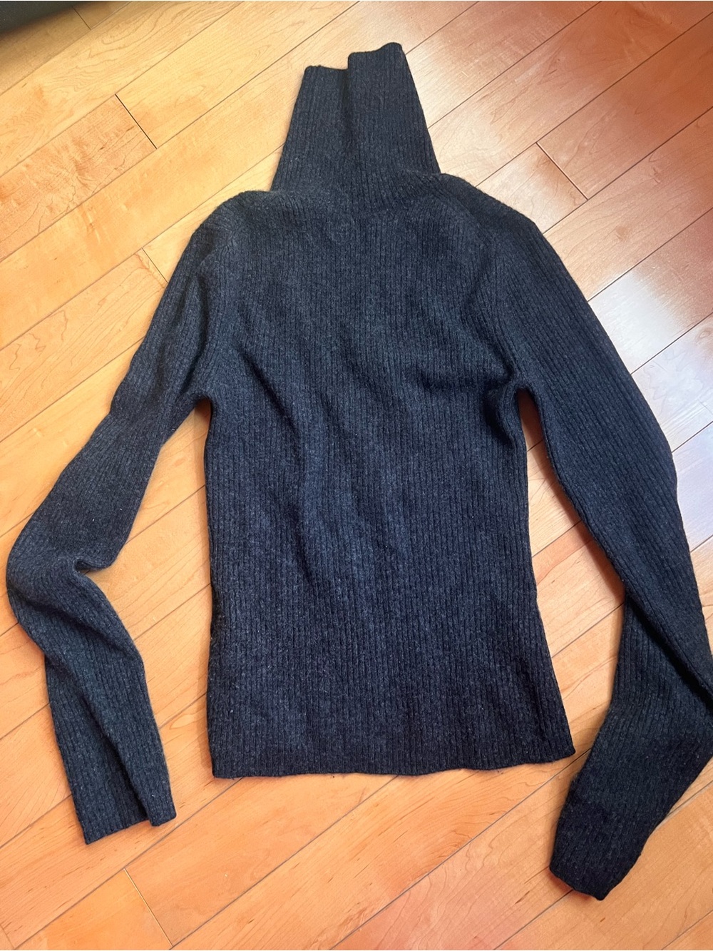 NAADAM Charcoal Ribbed Turtleneck Sweater